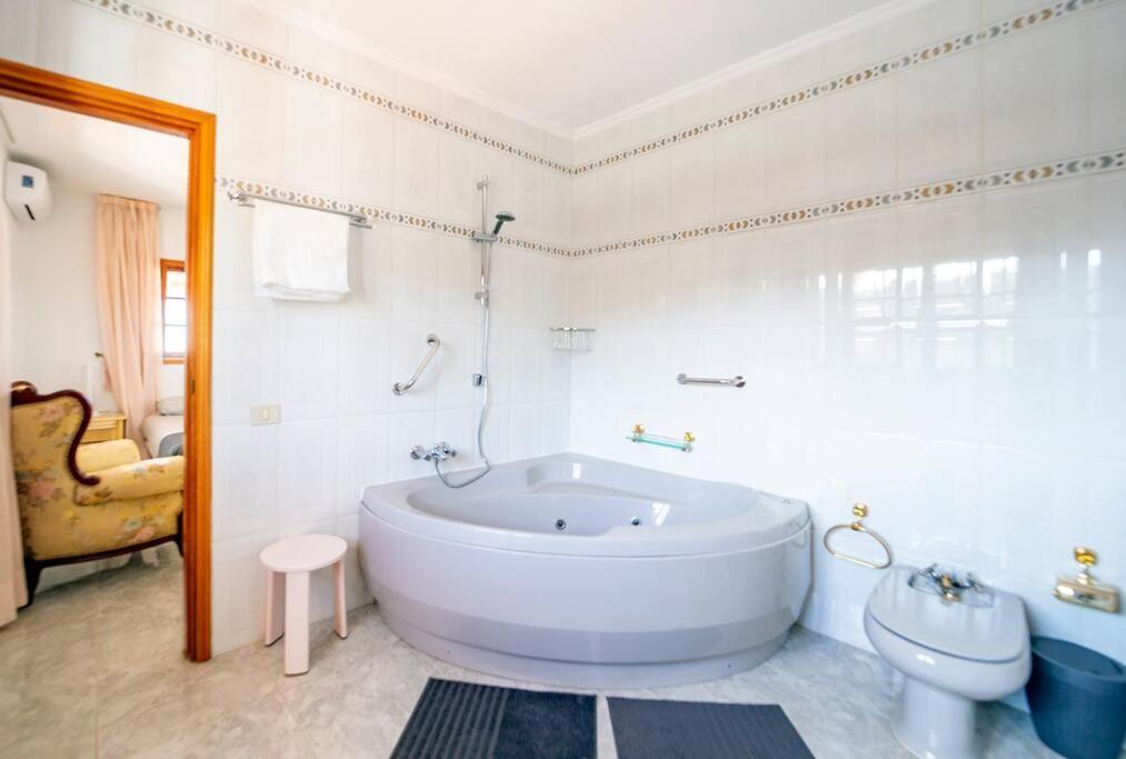 Villa Teram 알라예로 외부 사진